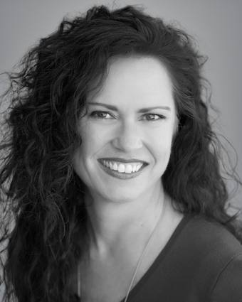 Headshot of Laura Woodbury.